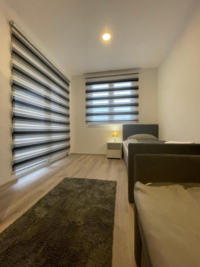 Ammirevole Ravne Apartments Visoko Esterno foto