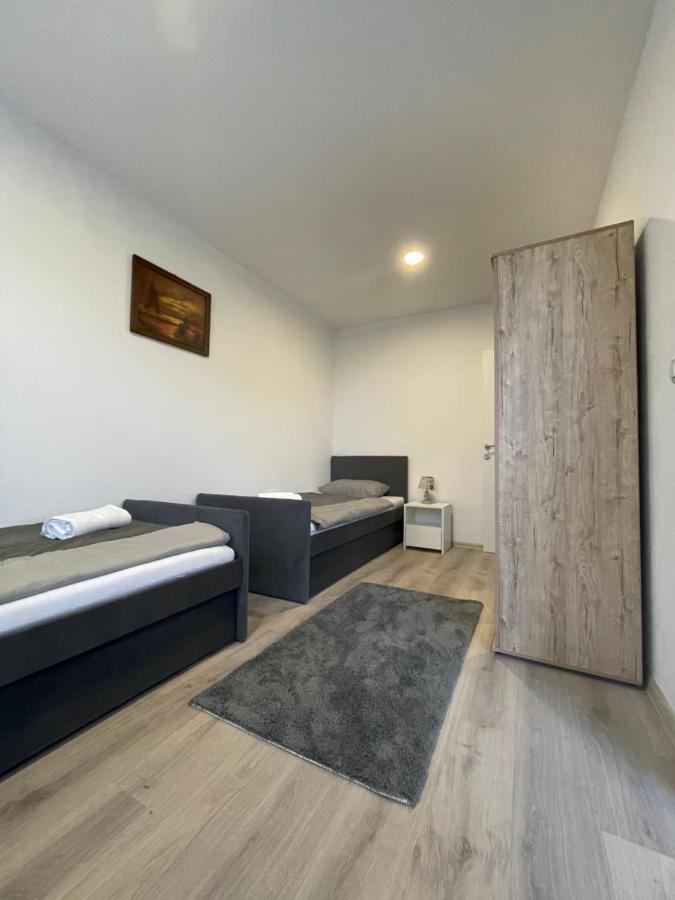 Ammirevole Ravne Apartments Visoko Esterno foto