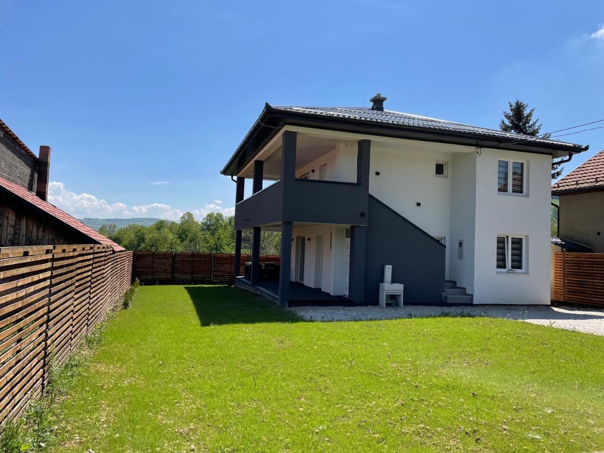 Ammirevole Ravne Apartments Visoko Esterno foto