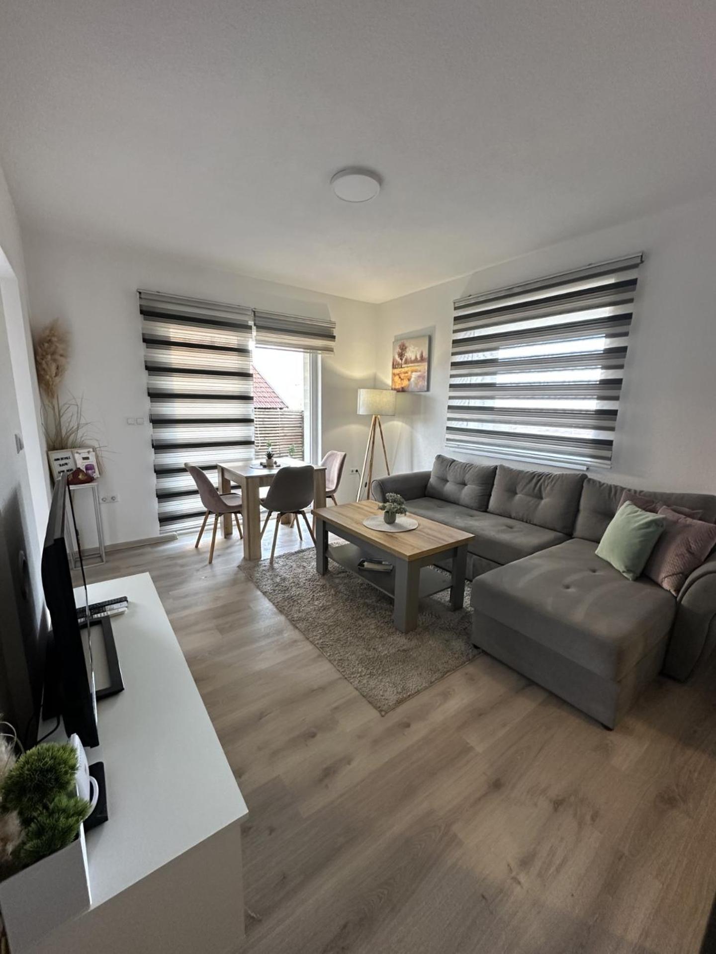 Ammirevole Ravne Apartments Visoko Esterno foto